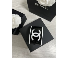 [CHANEL-샤넬] 샤넬 로고 뱅글 팔찌