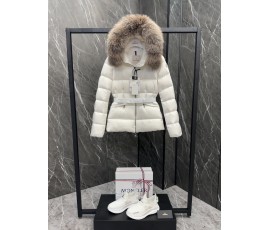 [MONCLER-몽클레어] 몽클레어 보에드 화이트 숏패딩